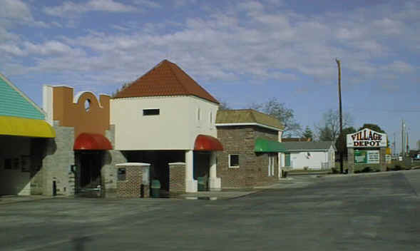 Village Depot7.jpg (50088 bytes)